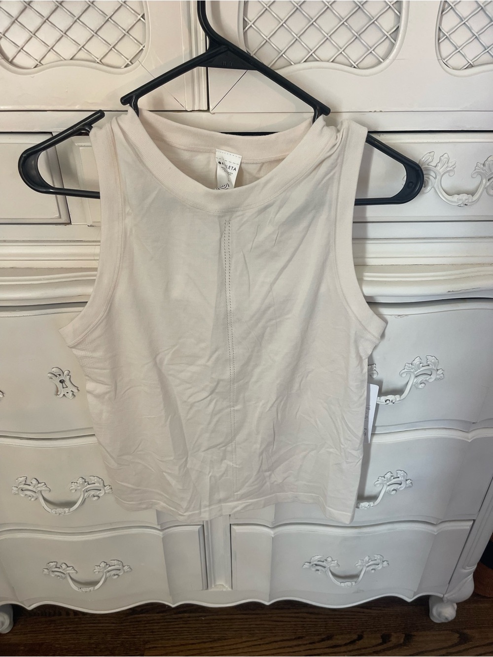 Athleta Sleeveless White Tank Top - Brand: Unknown